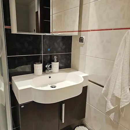 Lejlighed Lovely Apartment In Zyrardow Close To Suntago Tago *