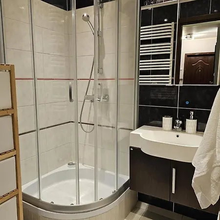 Lejlighed Lovely Apartment In Zyrardow Close To Suntago Tago *
