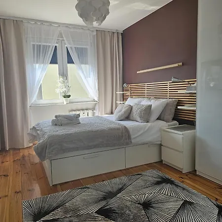 Lovely Apartment In Zyrardow Close To Suntago Tago Apartament *